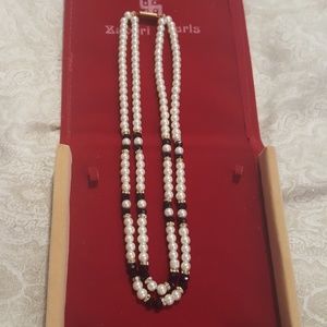 Double strand pearl necklace with black stone NEW